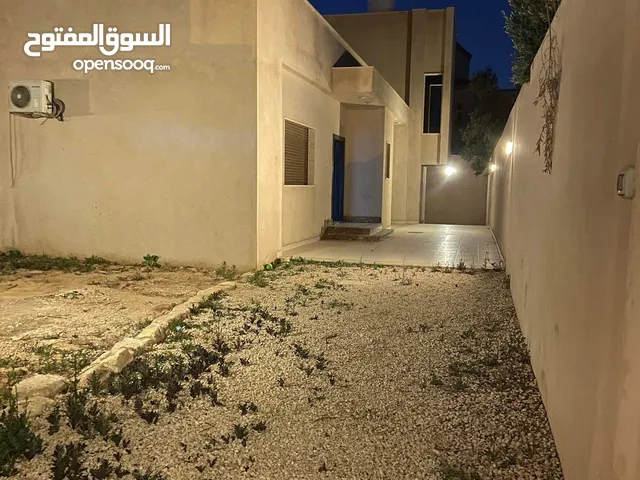 180 m2 3 Bedrooms Villa for Rent in Tripoli Tajura