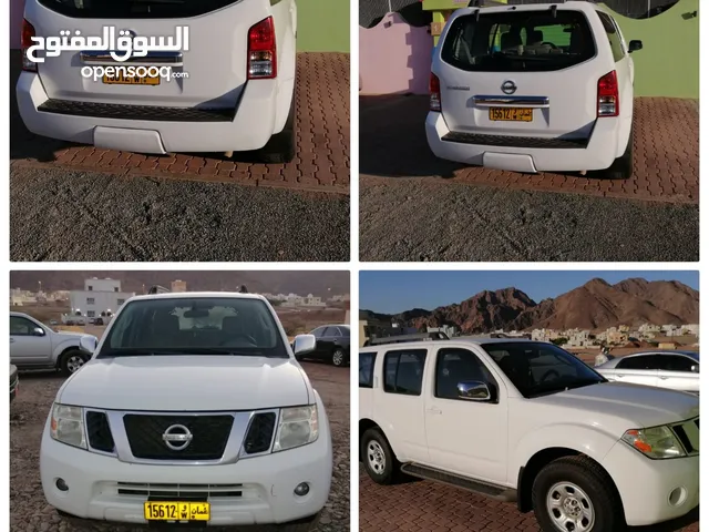 Nissan Pathfinder 2012 in Al Dakhiliya