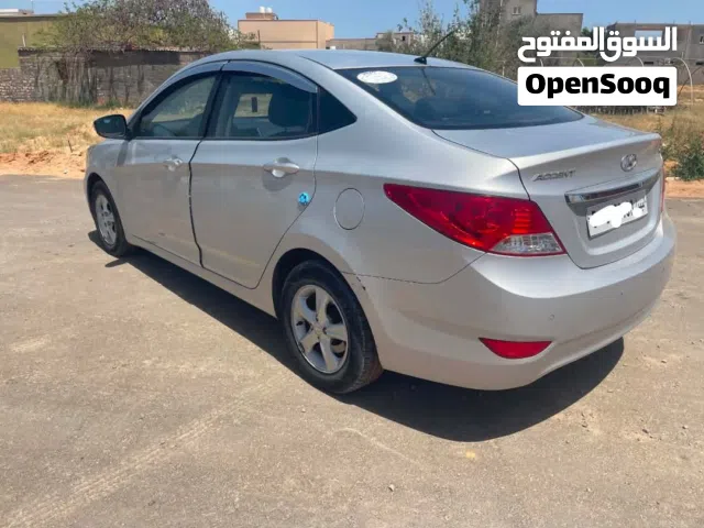 2013 Hyundai Accent GLS