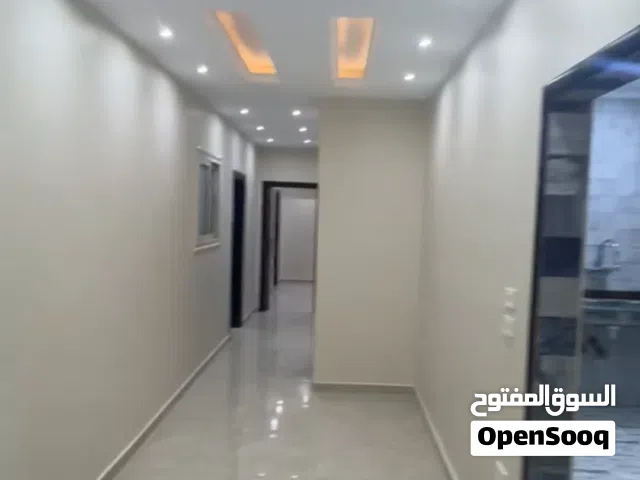 للإيجار   الشيخ زايد – الحي الثامن  شقة 170م – أرضي مرتفع – تشطيب سوبر لوكس