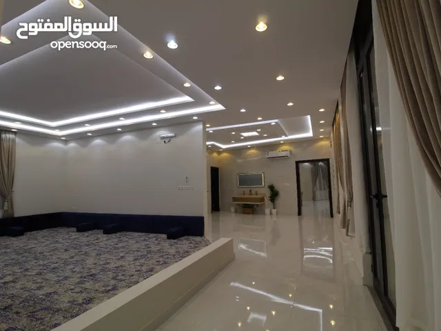 4 Bedrooms Chalet for Rent in Jeddah Al Marikh