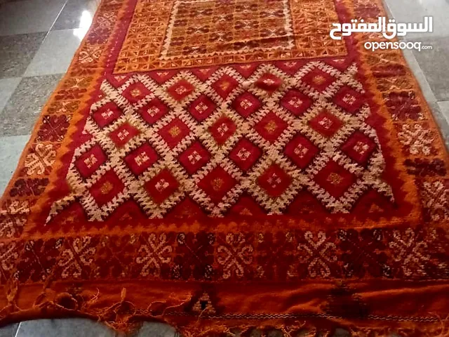 زربية مغربية امازيغية ثرات صنع يدوي قديم اكثر من 30 عام