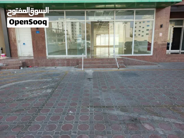 محل للإيجار في بوشر شارع الخدمات شارع المها مساحة 230متر مربع واجهة امامي