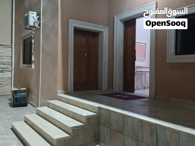 258 فيلا تلاته أدوار للبيع الدريبي قرب جامع الصحابة صيانة حديثة جدا شارع واسع fathy