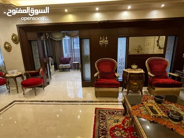 شقة فخمة جدا للبيع في بيروت راس النبع ميلة السفارة