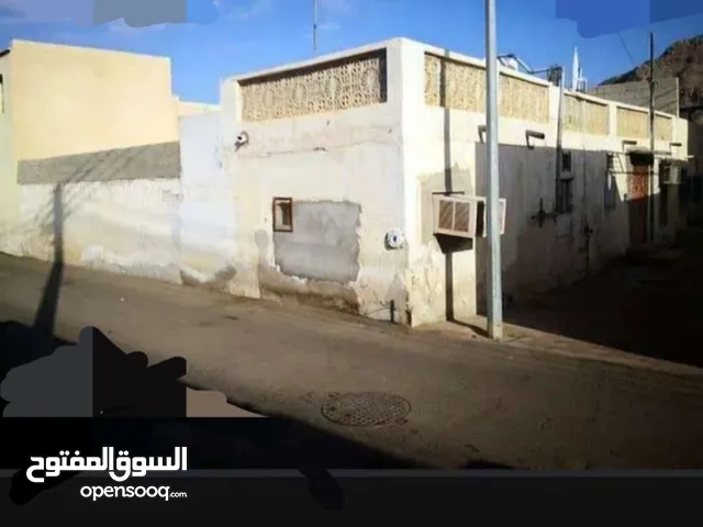 منزل قديم وادي عدي للبيع