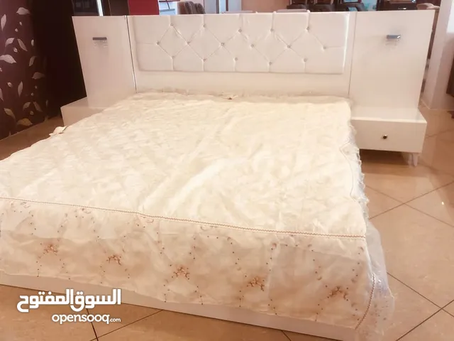 دار نوم للبيع شبه جديدة