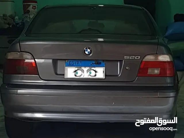 بي ام دبليو 520