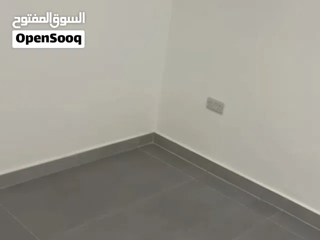 100 m2 Studio Apartments for Rent in Al Ain Zakher