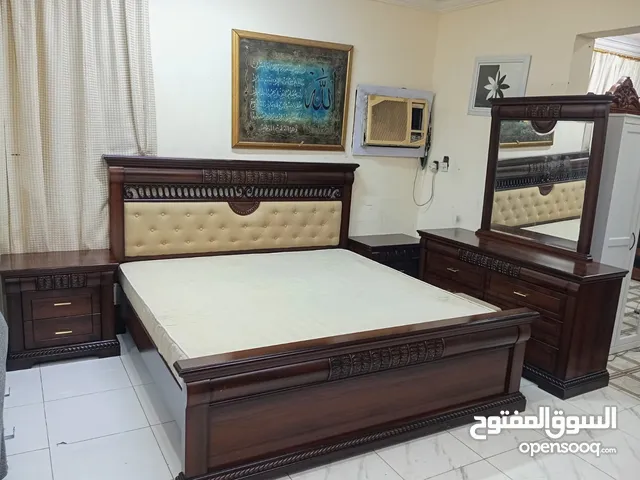 good condition super king size bed room set available for sell