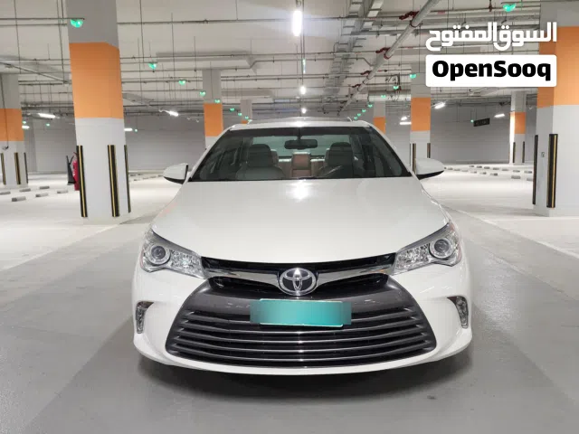 تويوتا كامري XLE 2017 ممشي قليل ( للبيع فقط )