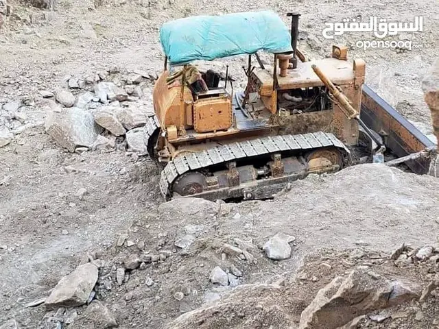 1985 Grader Construction Equipments in Sana'a