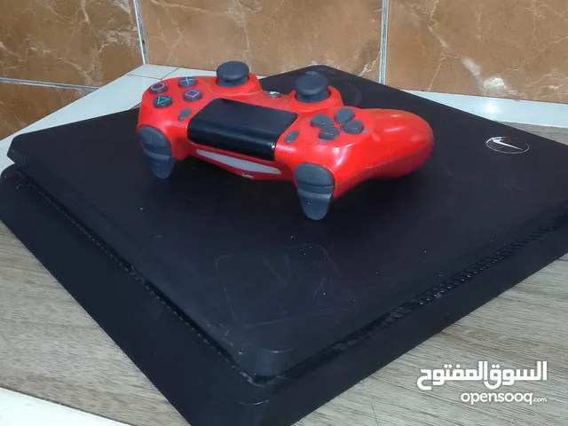 بلي4 سلم 1تيرا حاله نضيفه و غير مفتوح او ملعوب فيه مع كامل ملحقاته يده مع كيبل سعر بلي250 وبي مجال