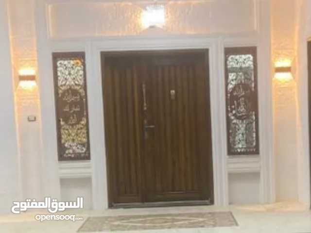 345 m2 More than 6 bedrooms Townhouse for Sale in Al Karak Mu'ta