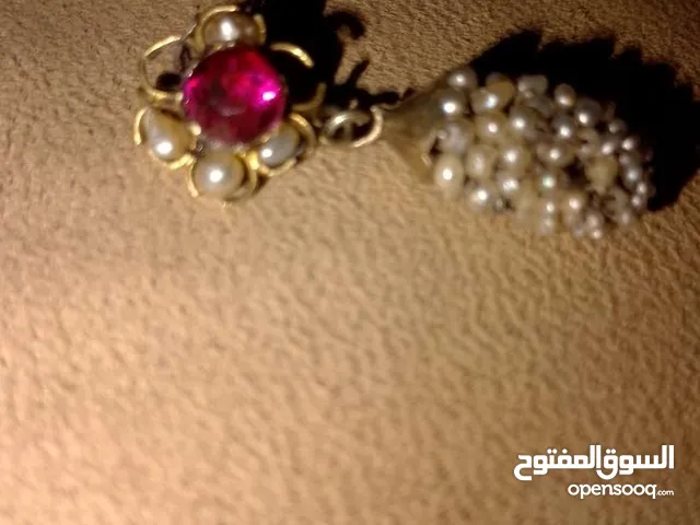 حلق( قرط)لؤلؤ