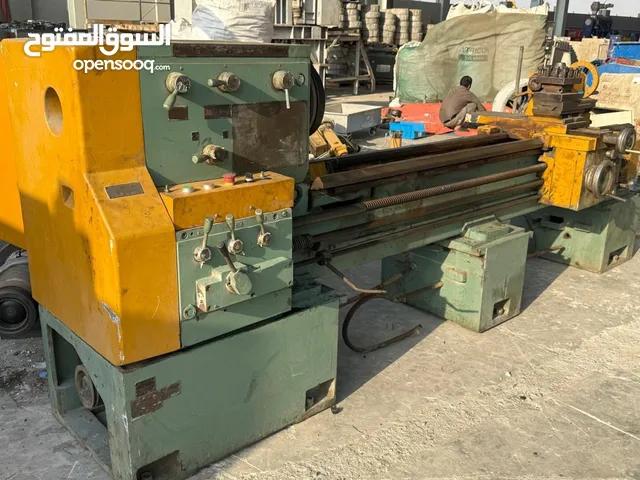 مخرطة للبيع