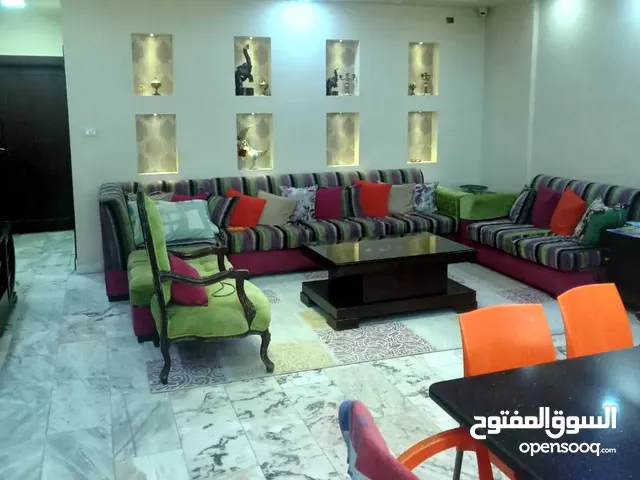 251 m2 4 Bedrooms Apartments for Sale in Amman Al Muqabalain