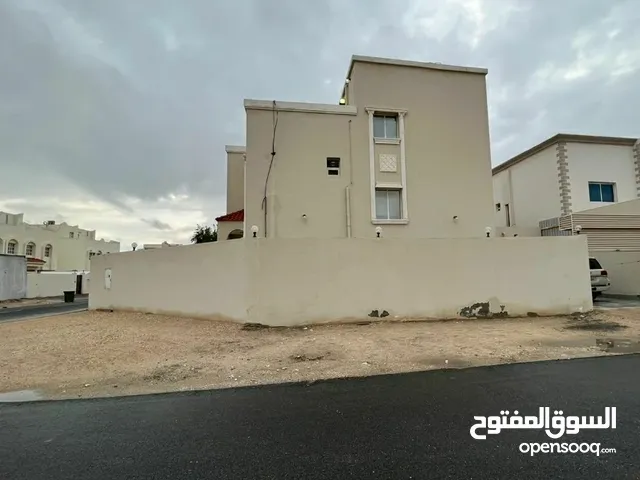 450 m2 More than 6 bedrooms Villa for Rent in Al Daayen Umm Qarn