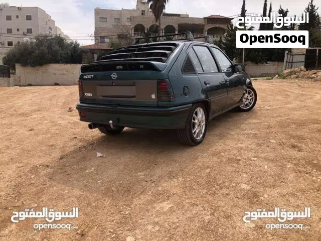 اوبل كاديت نظيفة