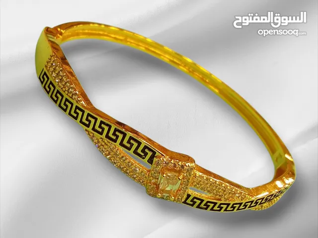 اساور ذهب ايطالي نوعيه فاخره تناسبك سيدتي   مابتتفرق عن الذهب العادي مكفول