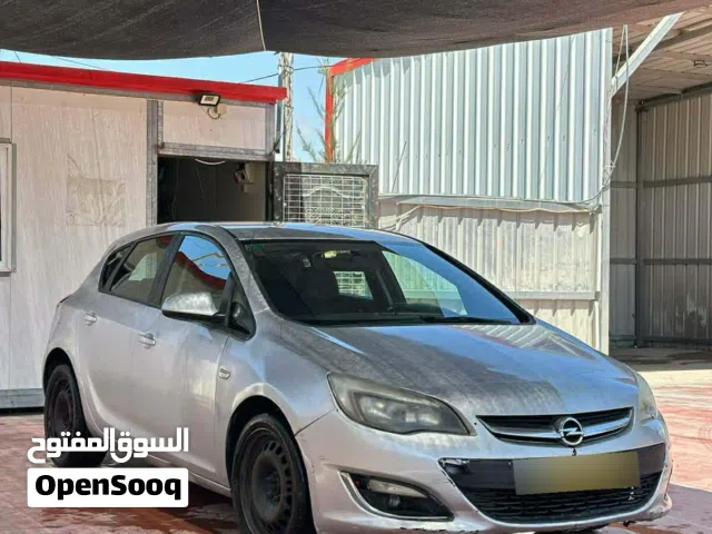 Used Opel Astra in Ramallah and Al-Bireh