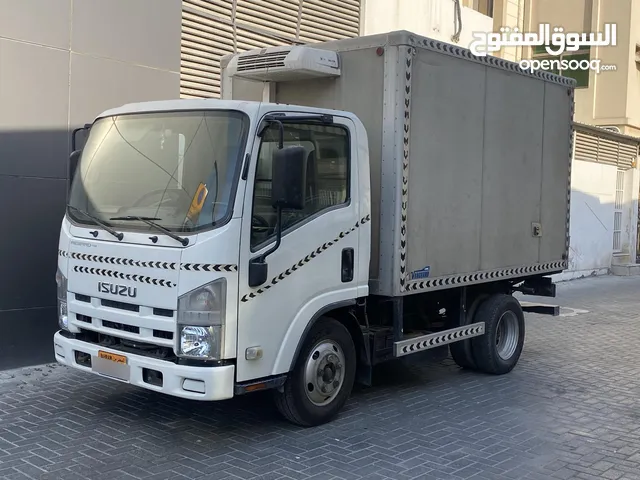 Isuzu NMR 2018