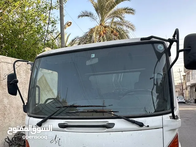 Used Mitsubishi Canter in Basra