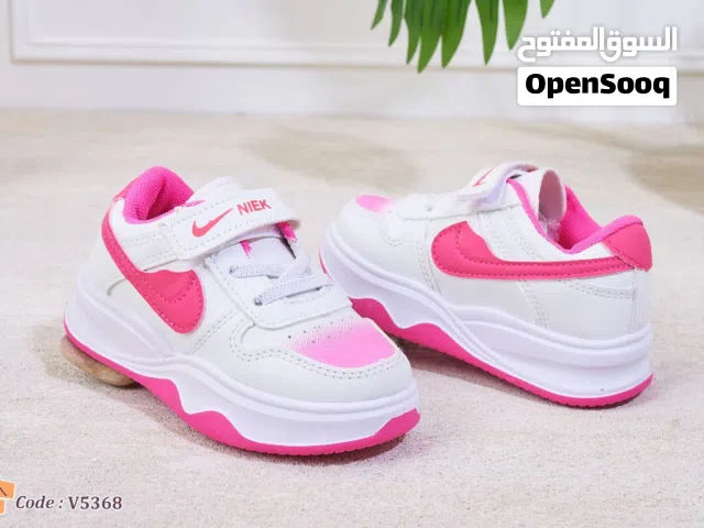 كوتشي اطفالي شيك جداا وخطيررر مقاس من 22 : 26 اورانج فوشيا روز Code V5368