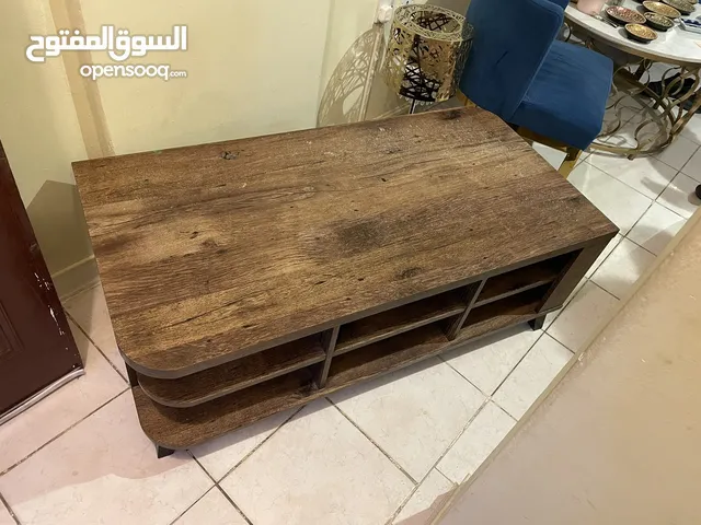 طاولات للبيع