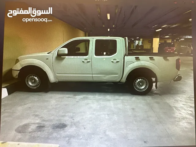 Used Nissan Navara in Hawally