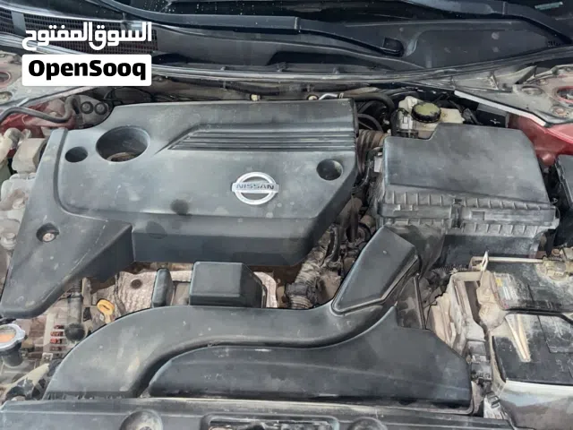 Nissan altima 2015 America cars parts used with guarantee