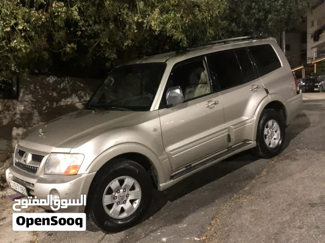 2004 ميتسوبيشي باجيرو GLS