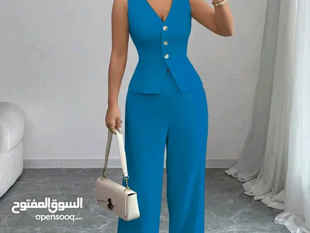 طقم نسائي جميل