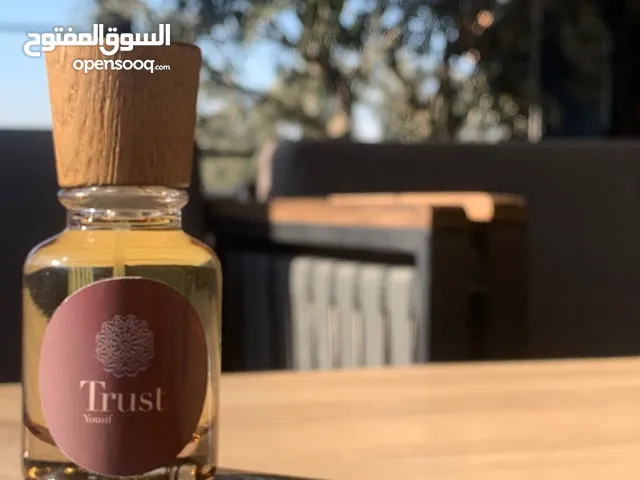 عطر trust الفاخر للجنسين الرجالي والنسائي