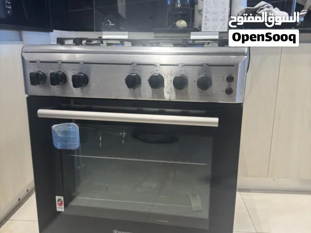 Gas with oven brand new ( never used at all ) price is negotiable