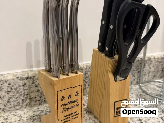 Knifes is very good condition