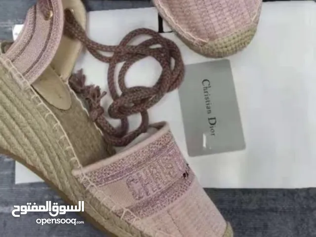 Women flat and heels shoes collection