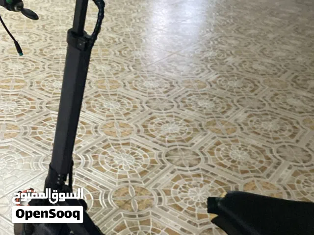 للبيع سكوتر مستخدم السرعه 60 كيلومتر