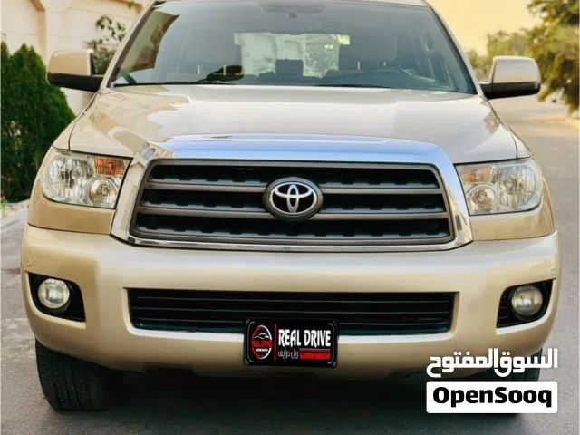TOYOTA SEQUOIA 2012- Neat & Clean Car