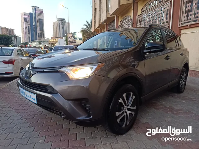 Used Toyota RAV 4 in Tripoli