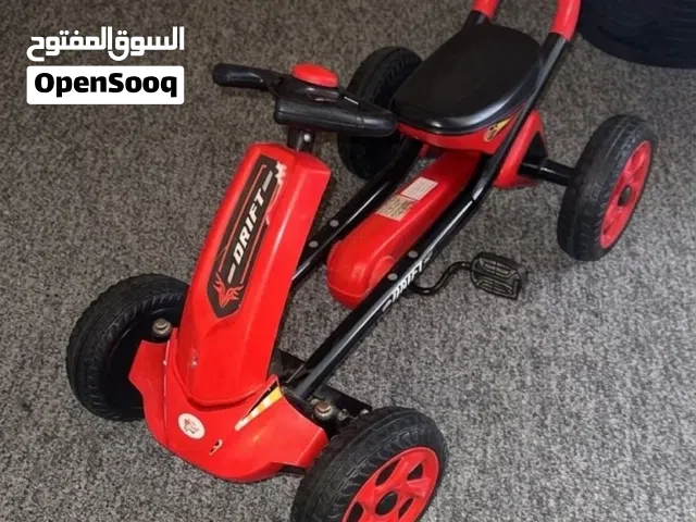 سيارة اطفال بدالات ((مستخدمة))