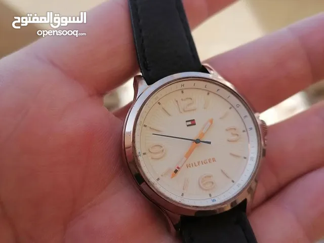 ساعة تومي هيلفيغر
