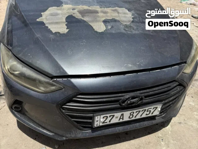 2017 هيونداي النترا Standard