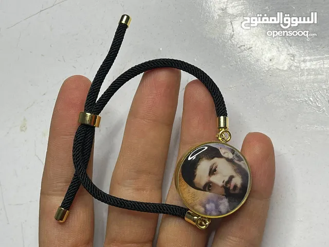 أنواع نصف مجموعات القلائد الراتنجية ومظاريف الراتنج، وسلاسل المفاتيح اللؤلؤية والراتنجية، وأنواع حرو