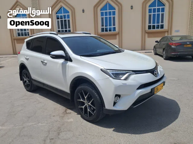 رافور للبيع بحاله ممتازه خليجي بهوان موديل 2018