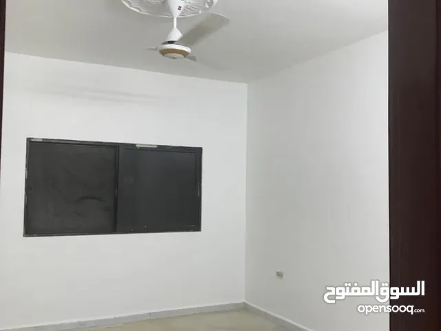 110 m2 4 Bedrooms Apartments for Rent in Zarqa Al Zawahra