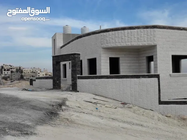 320 m2 5 Bedrooms Townhouse for Sale in Zarqa Graiba