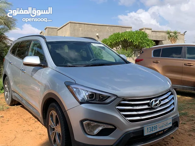 Hyundai Santa Fe 2016 in Tripoli