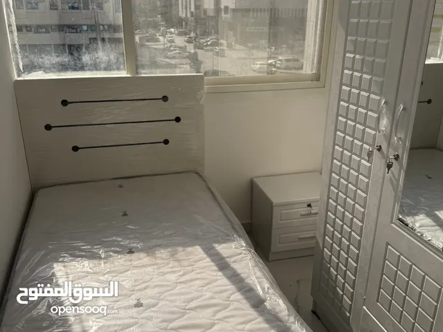 للايجار بارتيشن للبنات