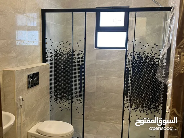 170 m2 5 Bedrooms Apartments for Sale in Irbid Al Rahebat Al Wardiah